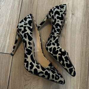 Gianni Bini Black and Silver Patterned Heels